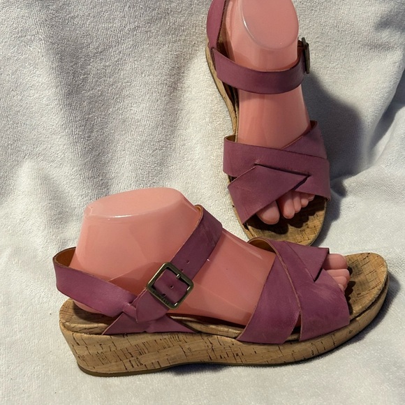 Koral-Ease Rose Pink Ava Platform Wedges, Sz 9 - Picture 2 of 5